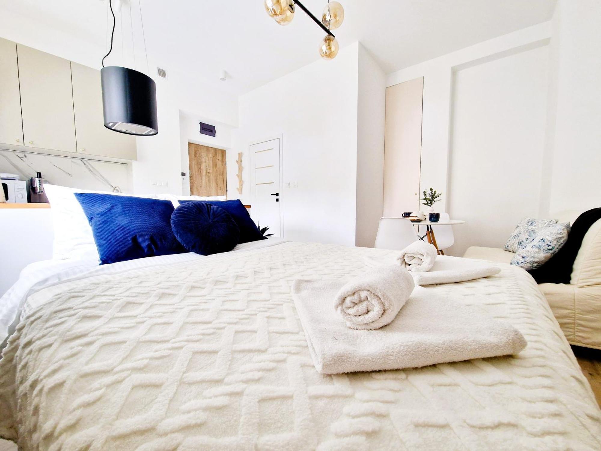J&W Apartments Grojecka Glam Flat Варшава Екстериор снимка