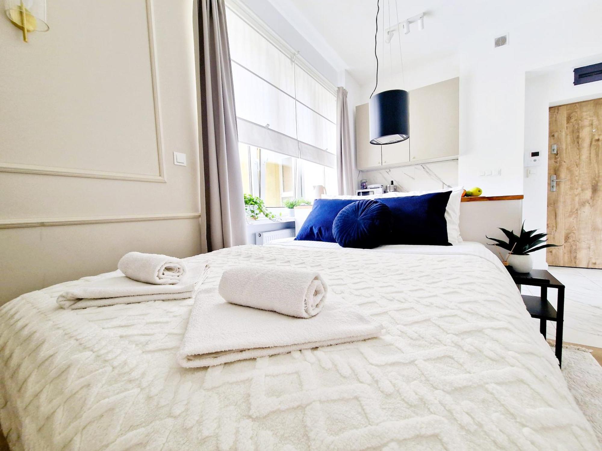 J&W Apartments Grojecka Glam Flat Варшава Екстериор снимка