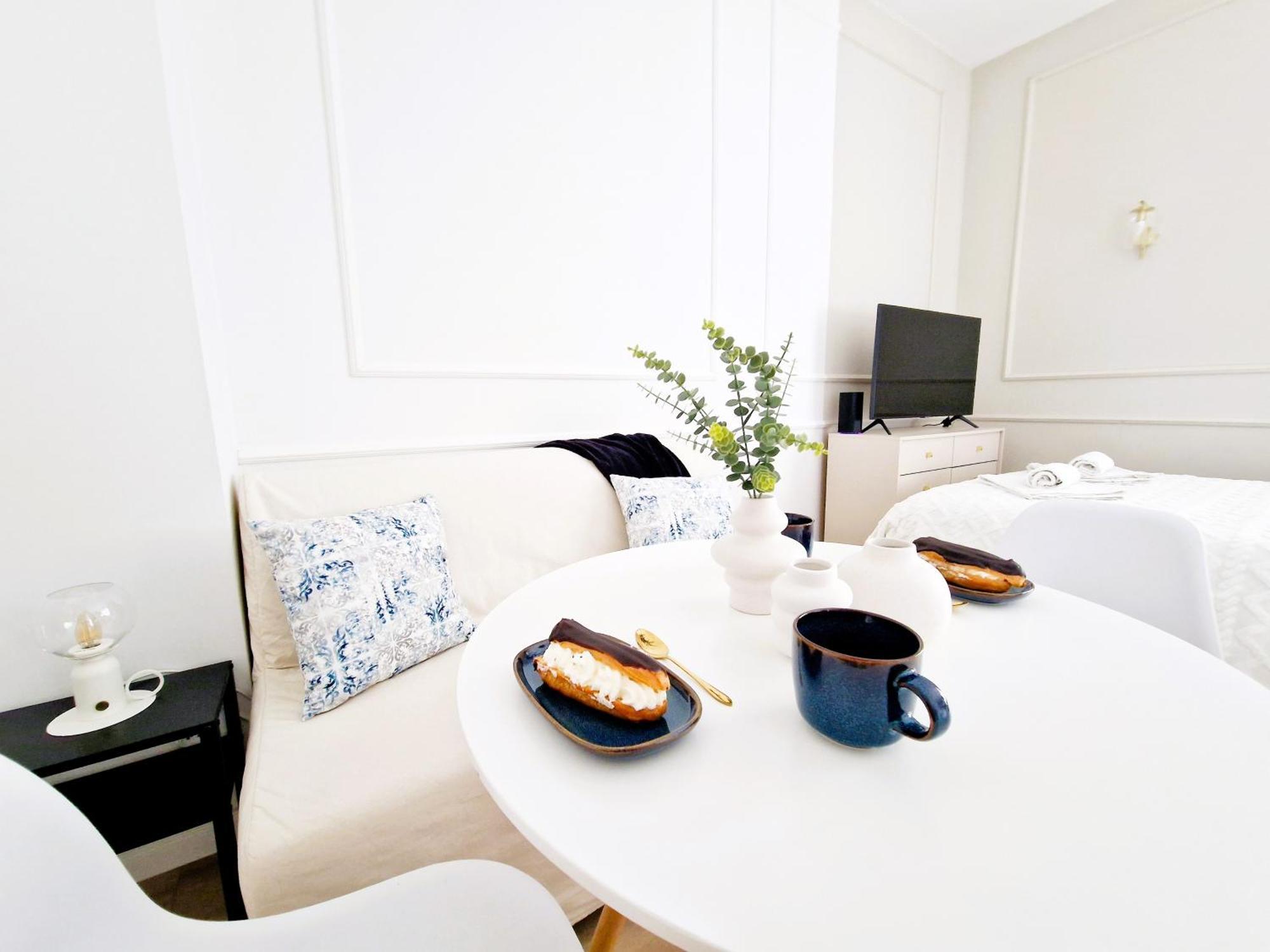 J&W Apartments Grojecka Glam Flat Варшава Екстериор снимка